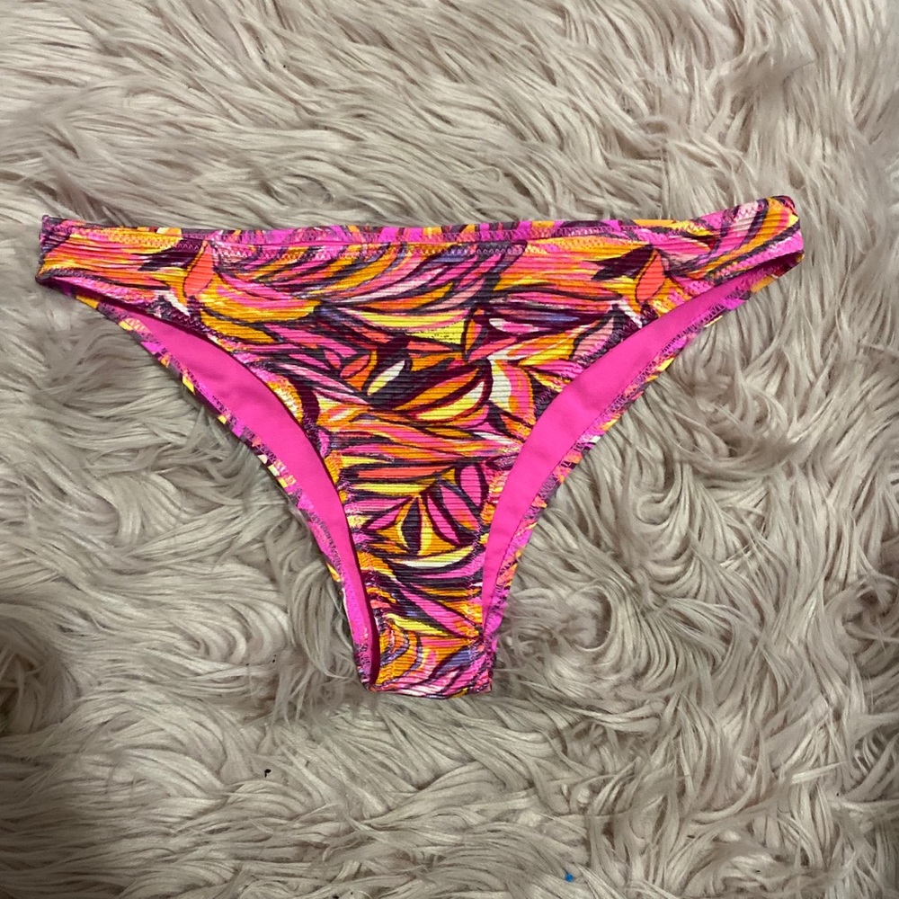 H&M Swim Bottoms 6 (like size small)